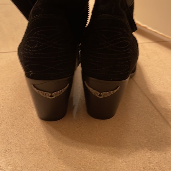 Zadig et Voltaire Boots in excellent condition worn once - Picture 2 of 3